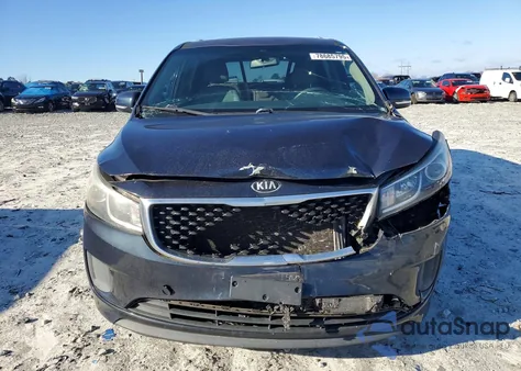 2016 Kia Sedona Lx z USA, uszkodzony, nr VIN KNDMB5C11G6113931